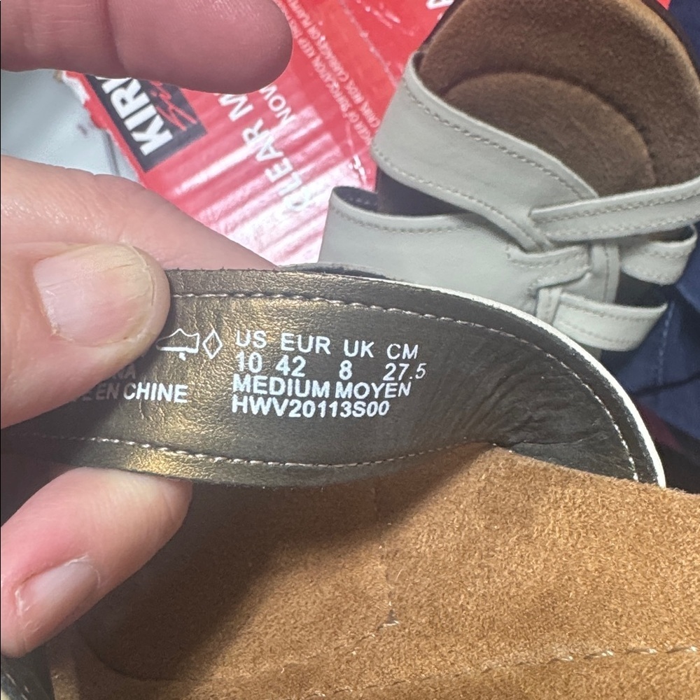 Hush Puppies Steps, Size 10 - Picture 3 of 3